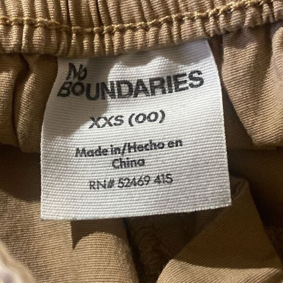 No Boundaries Tan Cargo Pants Size XXS (00) - Picture 11 of 13